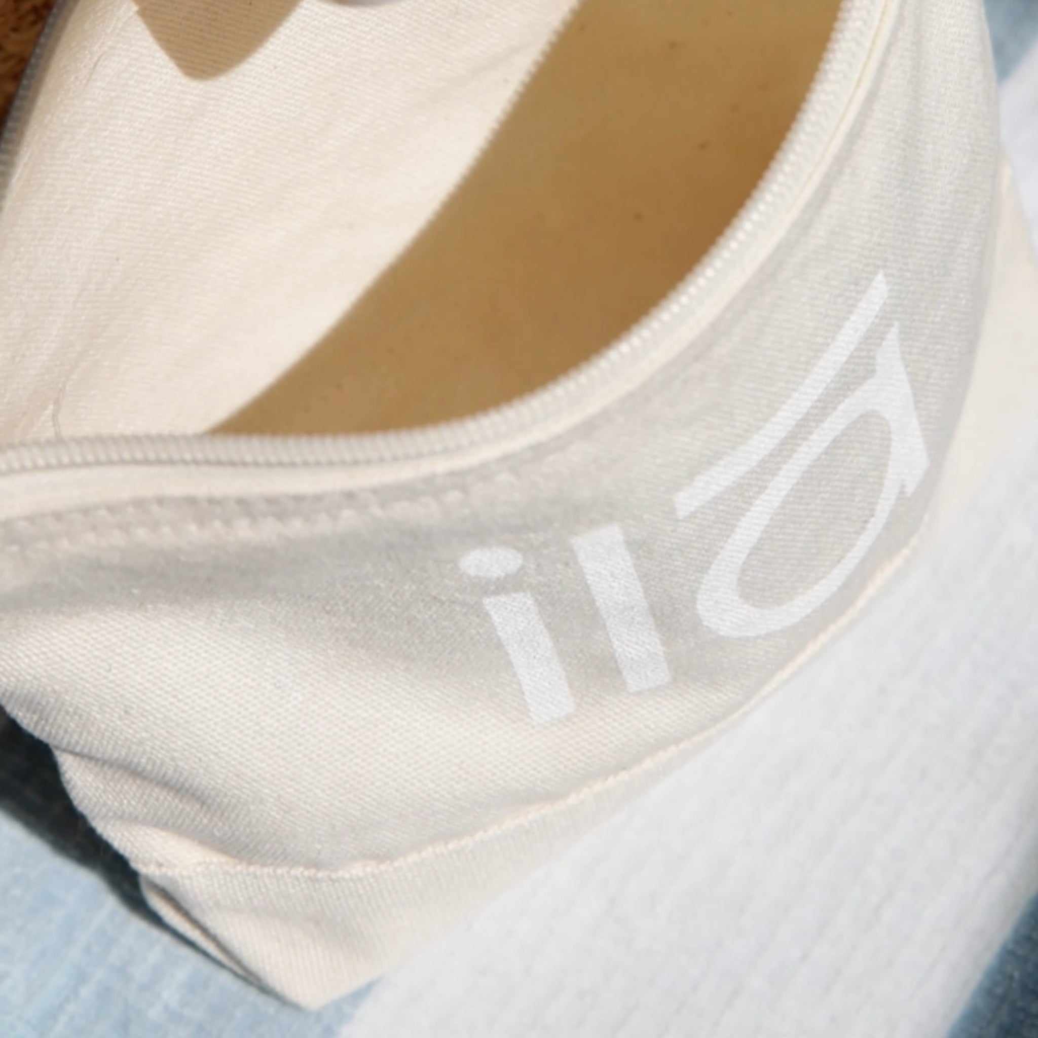 ilā Cotton Essentials Pouch