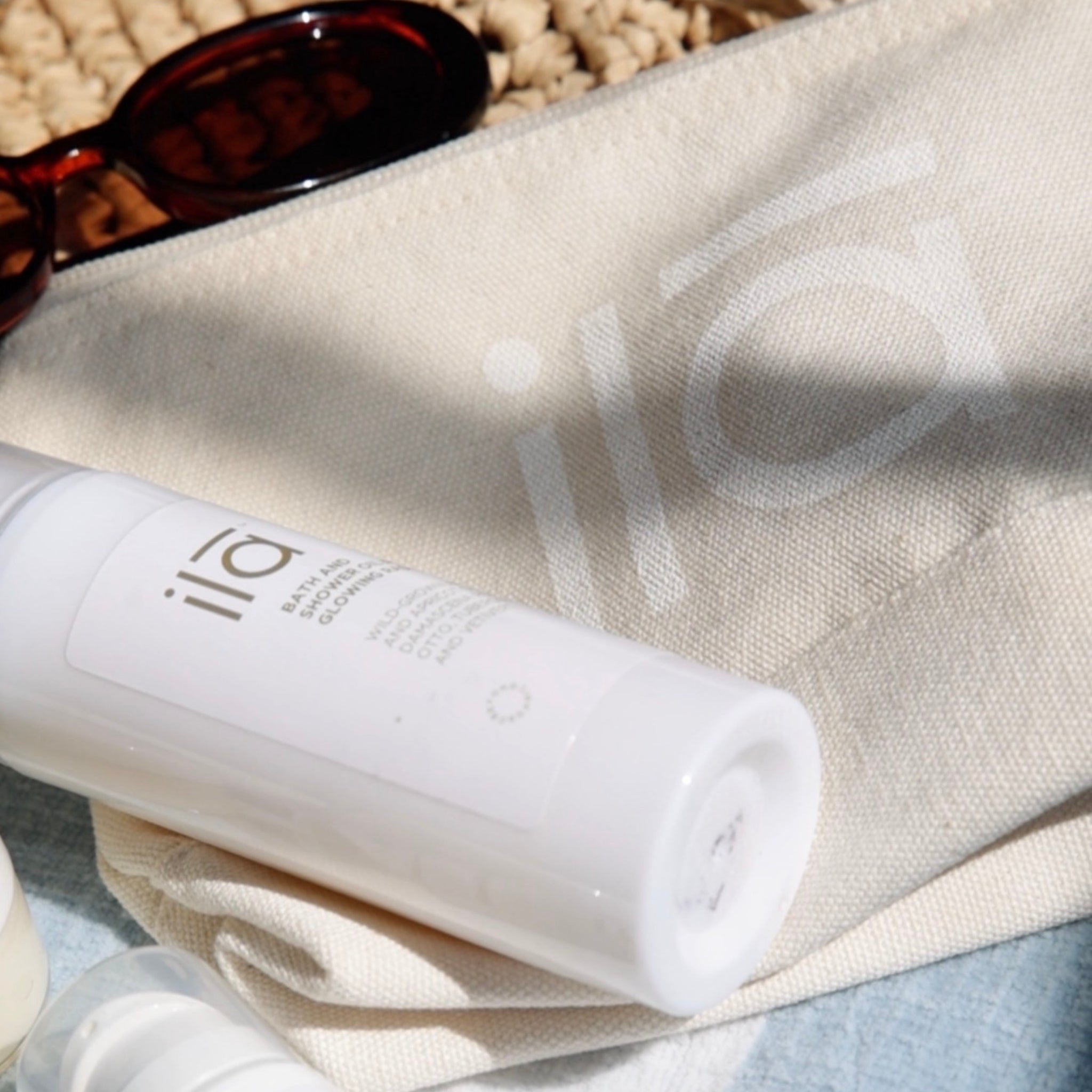 ilā Cotton Essentials Pouch